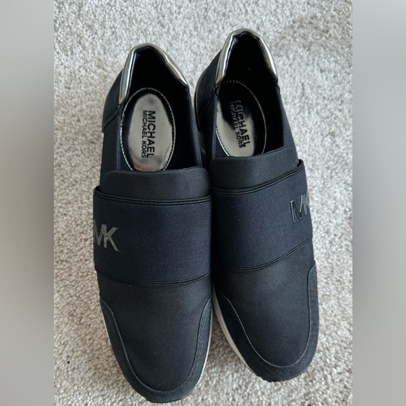 Michael Kors multi purpose black sneakers - Picture 2 of 6